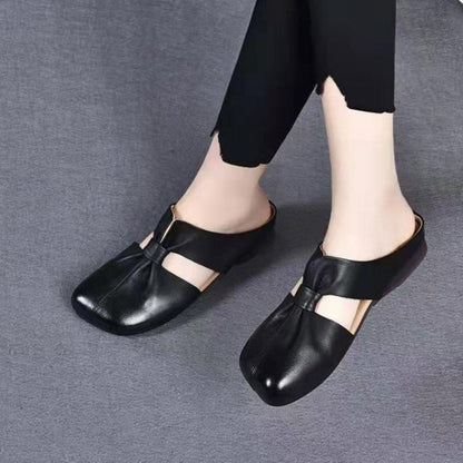 Nuevas pantuflas cerradas de suela blanda.