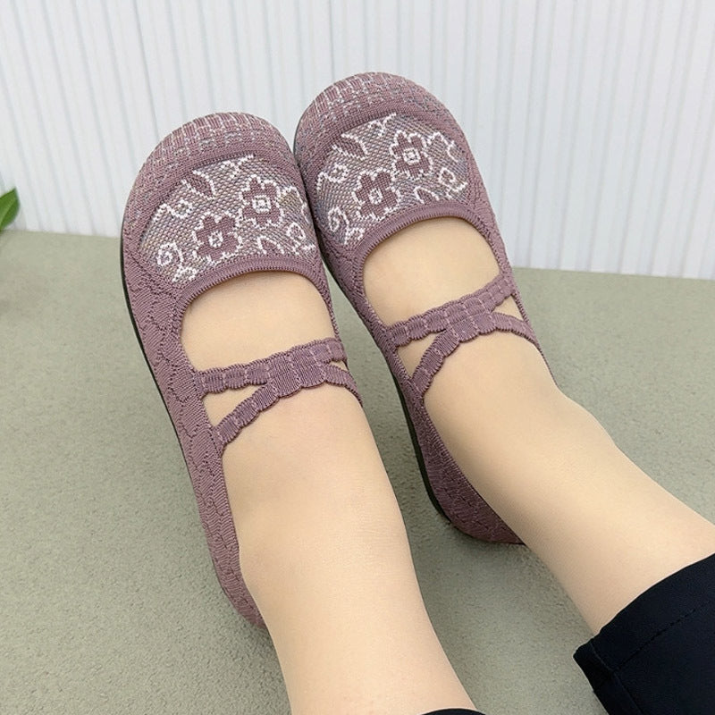 Zapatos de malla con tiras de flores pequeñas