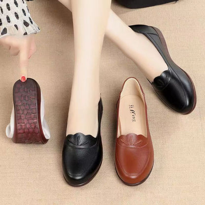 Zapatos de piel cómodos con suela suave para verano