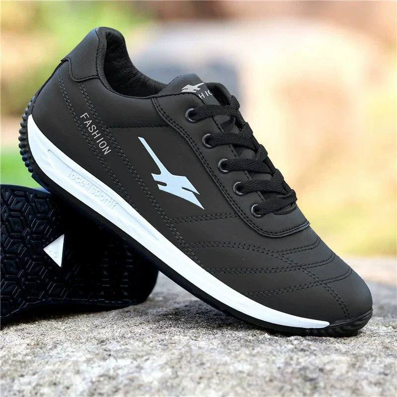 Zapatos de cuero con cordones y suela gruesa para hombre