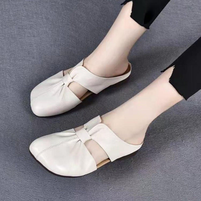 Nuevas pantuflas cerradas de suela blanda.