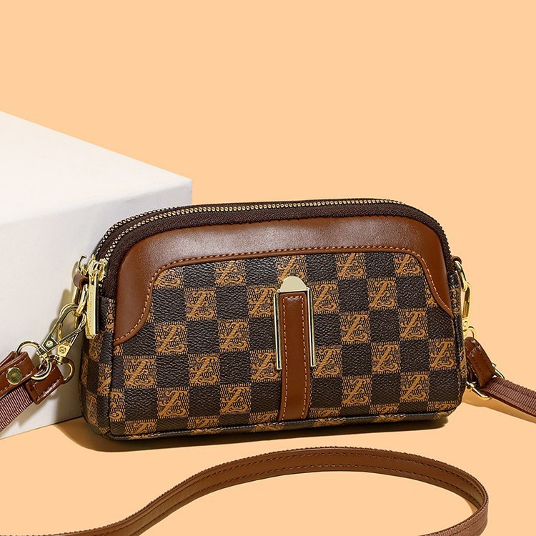 Bolso acolchado sencillo de hombro y bandolera