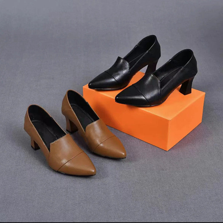 Zapatos de piel con tacón cruzado