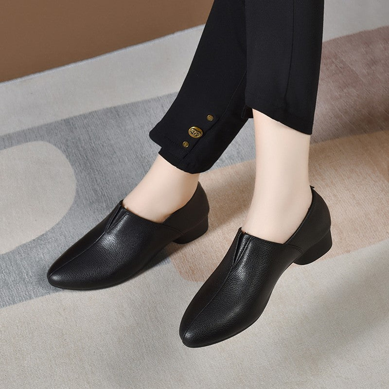 Zapatos casuales elegantes de punta y suela blanda