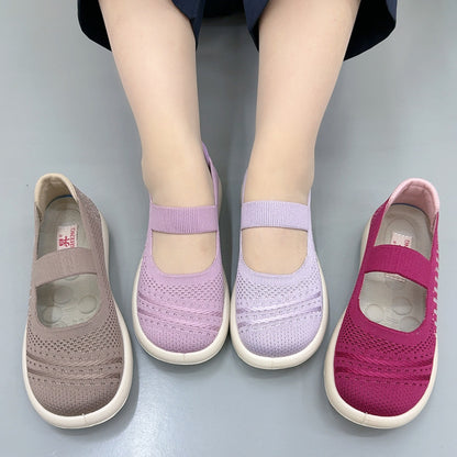 Zapatos de malla con cordones y rayas verticales