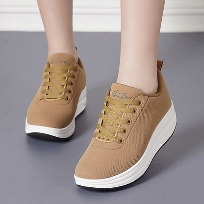 Zapatillas de running con cordones y punta redonda