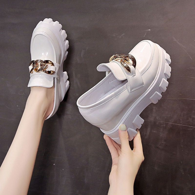 Zapatos de mujer de charol con suela gruesa