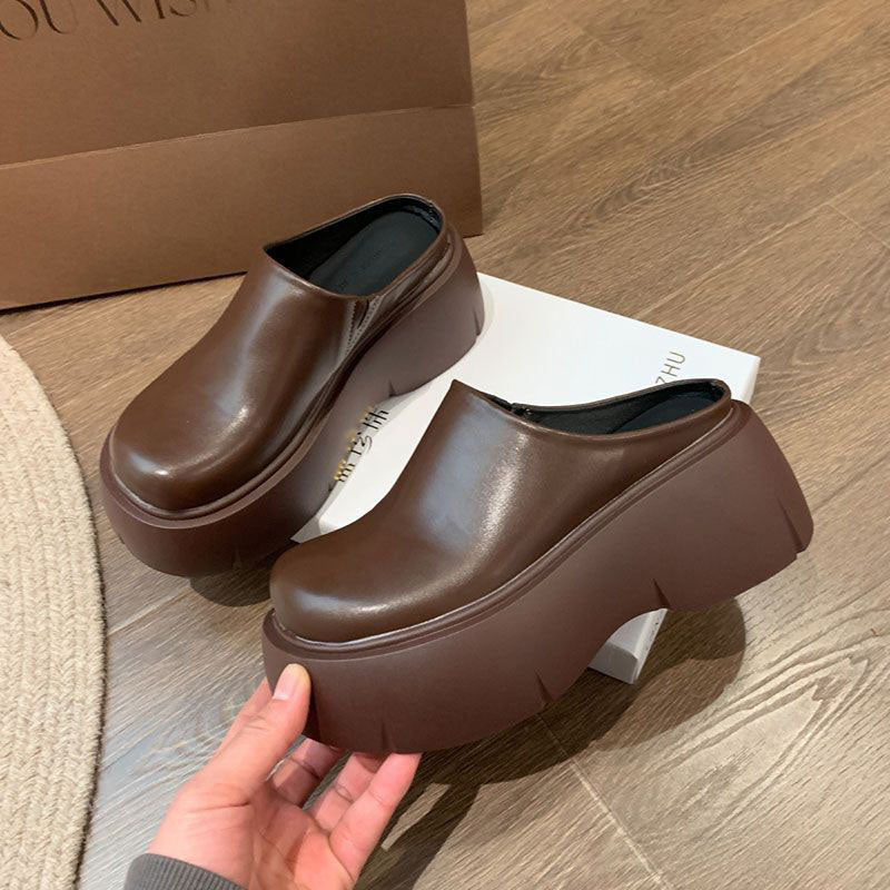 Zapatos de plataforma de piel con puntera cerrada