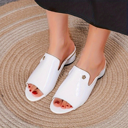 Zapatos de piel de cocodrilo con tacón alto y boca de pez