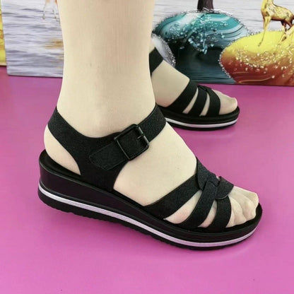 Sandalias de cuña versátiles