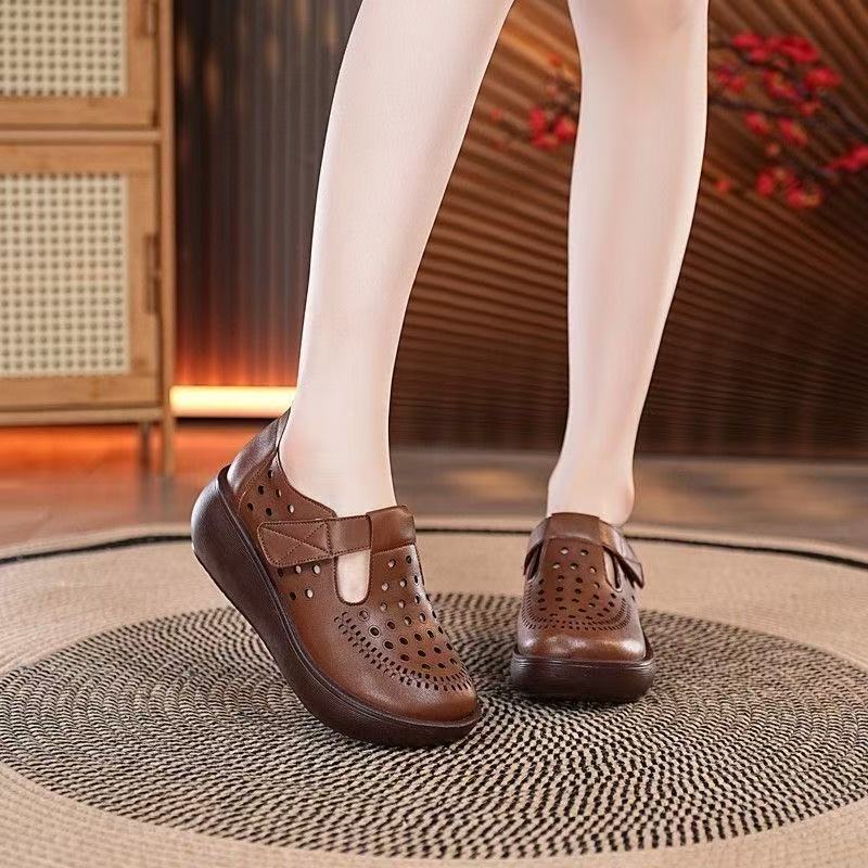 Sandalias de cuña con plataforma