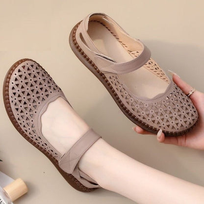 Zapatos planos calados