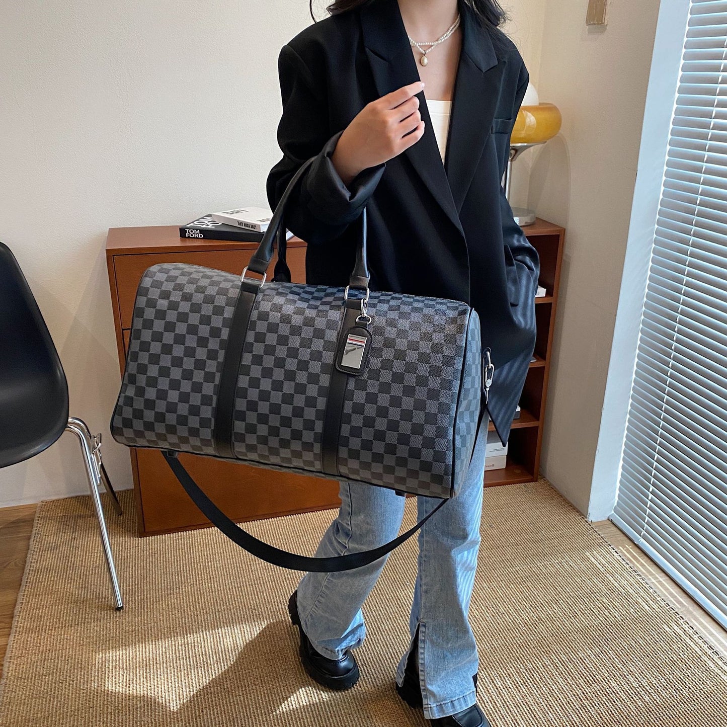 Bolso tote de viaje, bolso de mano versátil y minimalista para el día a día.