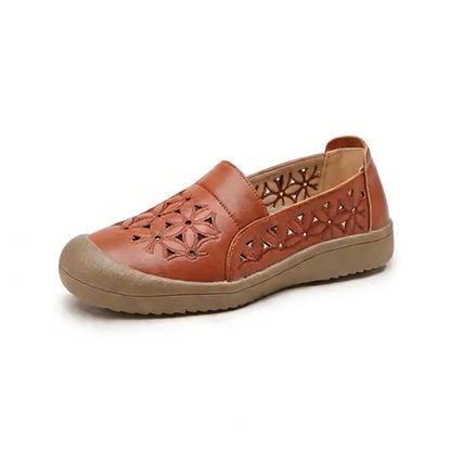 Zapatos planos calados y cómodos