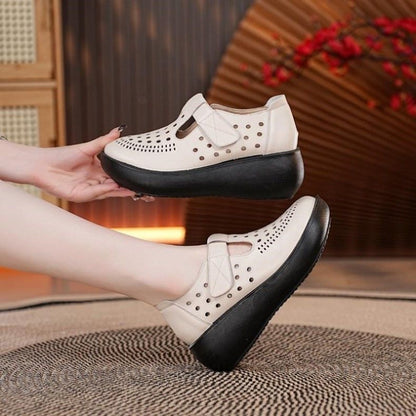 Zapatos de suela blanda vintage y de moda con diseño calado para mujer