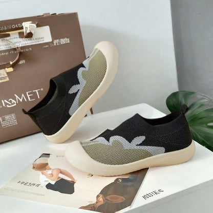 Zapatos casuales ligeros de suela blanda
