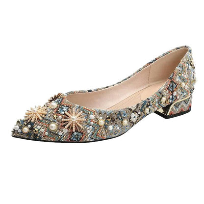 Estilo étnico nuevo 2026, zapatos planos con diamantes de imitación y estampado metálico, zapatos de tacón alto con punta en pico