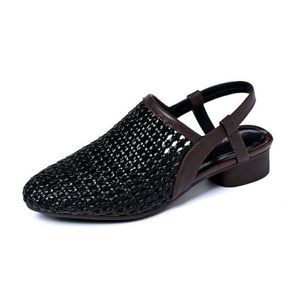 Sandalias caladas de cuero suave de tacón bajo