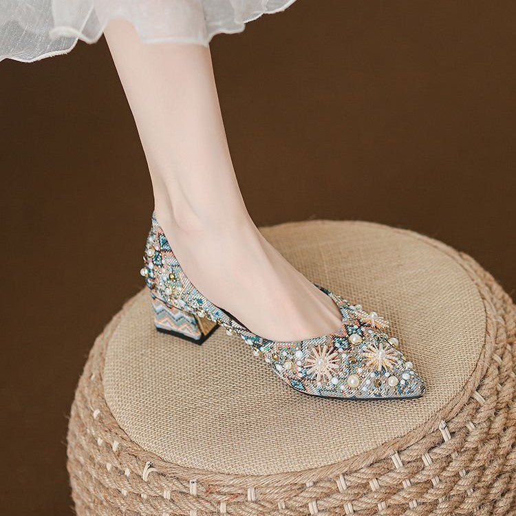 Estilo étnico nuevo 2026, zapatos planos con diamantes de imitación y estampado metálico, zapatos de tacón alto con punta en pico